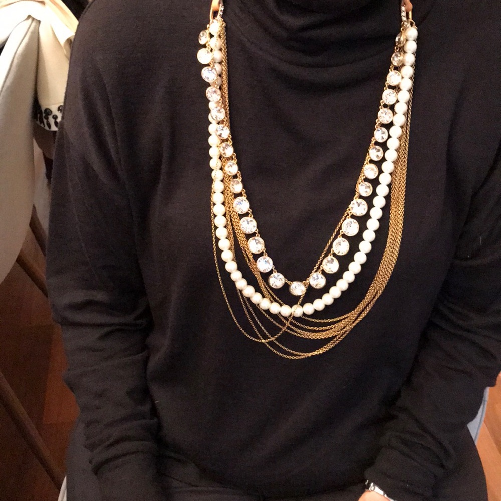 NWOT Multi layer statement necklace
